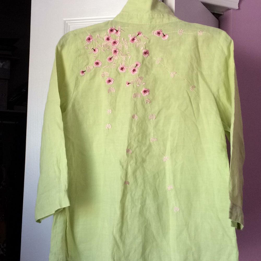 Linen blouse - Picture 2 of 3